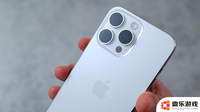 iPhone 15 Pro Max使用三个月后，仅向iPhone 12及更早版本用户推荐购买