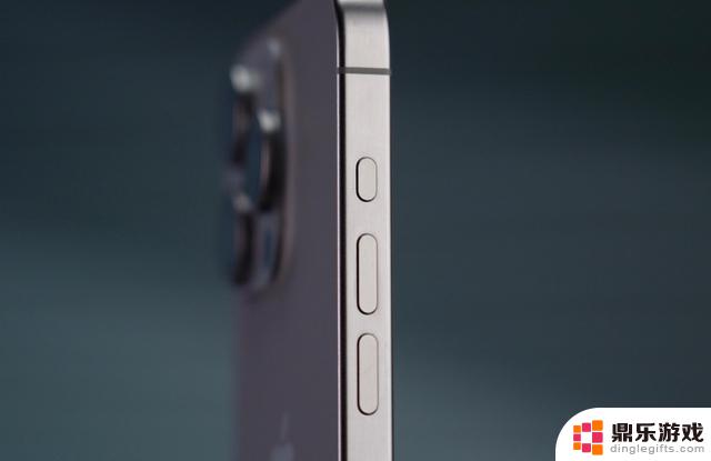 iPhone15全系测评：性能、摄像头和电池寿命评估