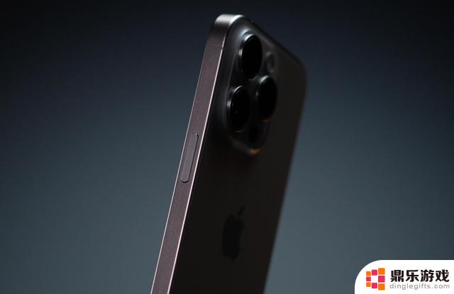 iPhone15全系测评：性能、摄像头和电池寿命评估